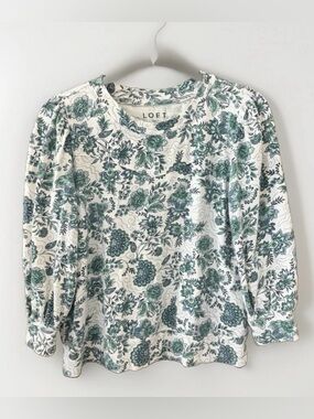 Loft floral pullover size medium